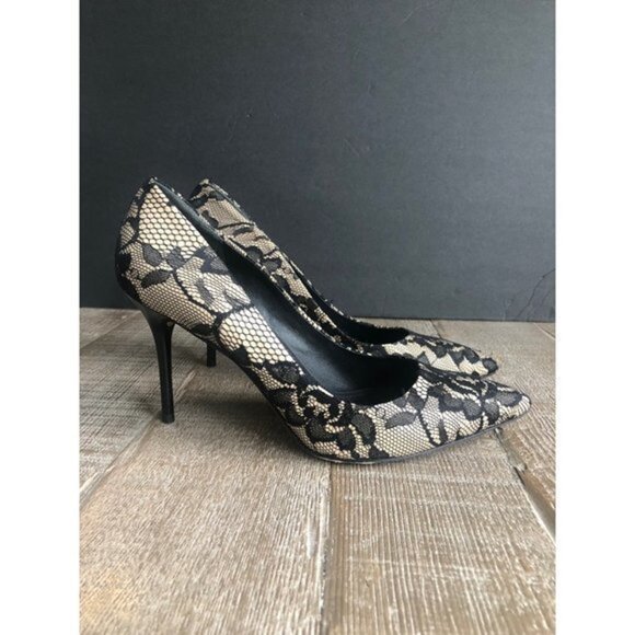 Brian Atwood Lace Pattern Lace Trim Embellishment Pumps Black Size 9 - Picture 3 of 9
